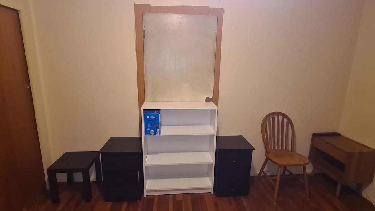 Furnished room in a share house