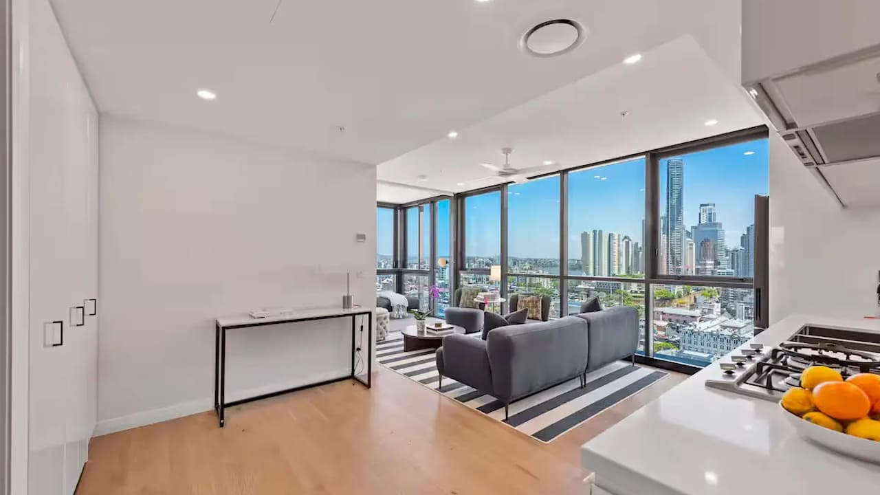 Whole property with 2 rooms for rent