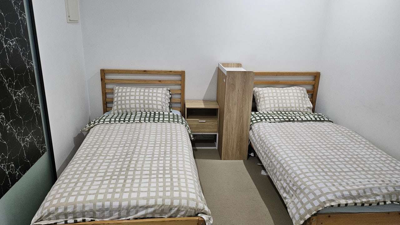Furnished room in a flatshare