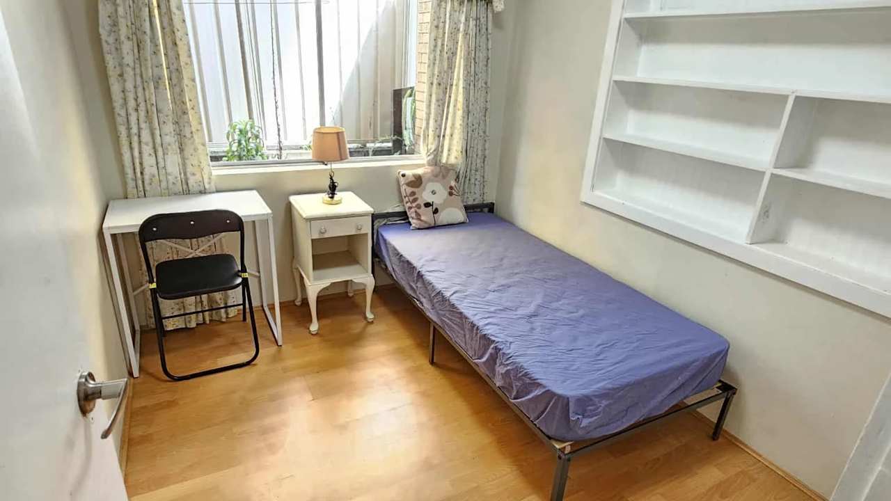 Furnished room in a share house