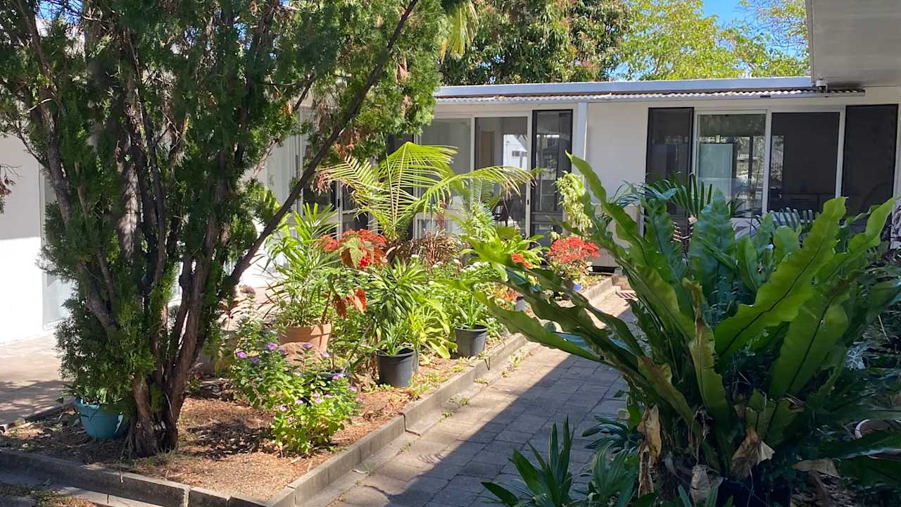 Room in a share house