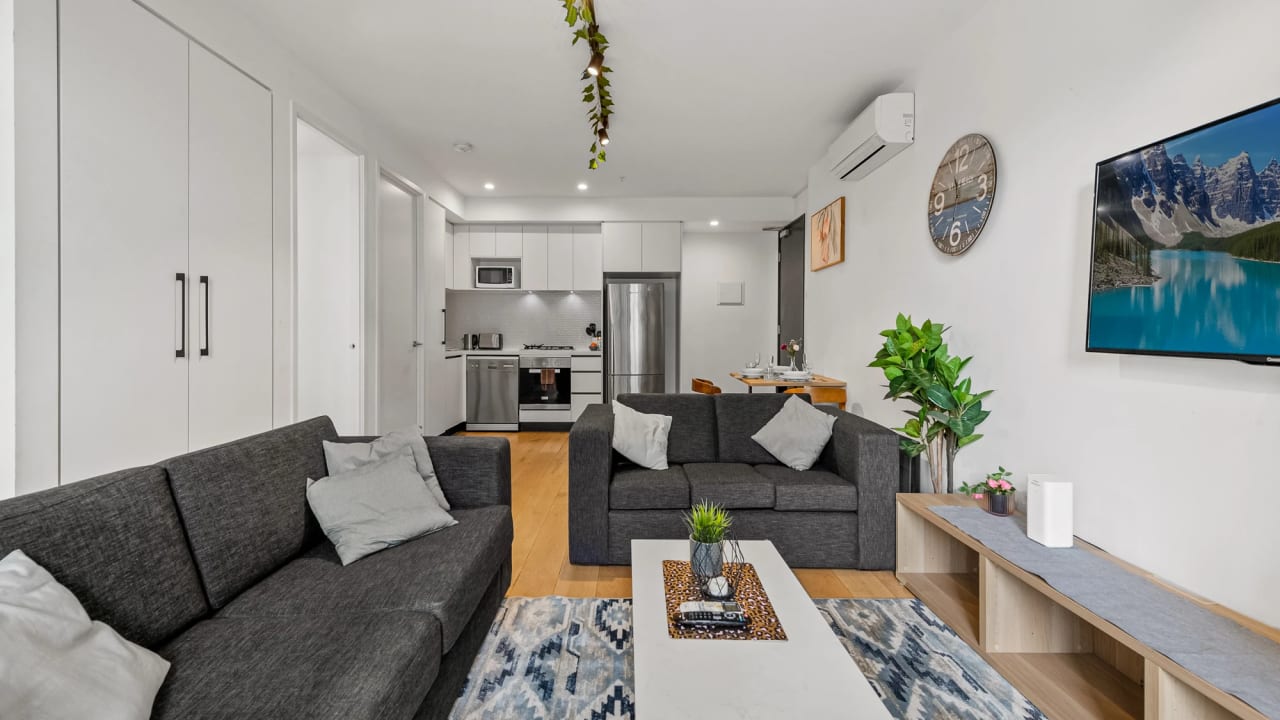 Whole property with 2 rooms for rent
