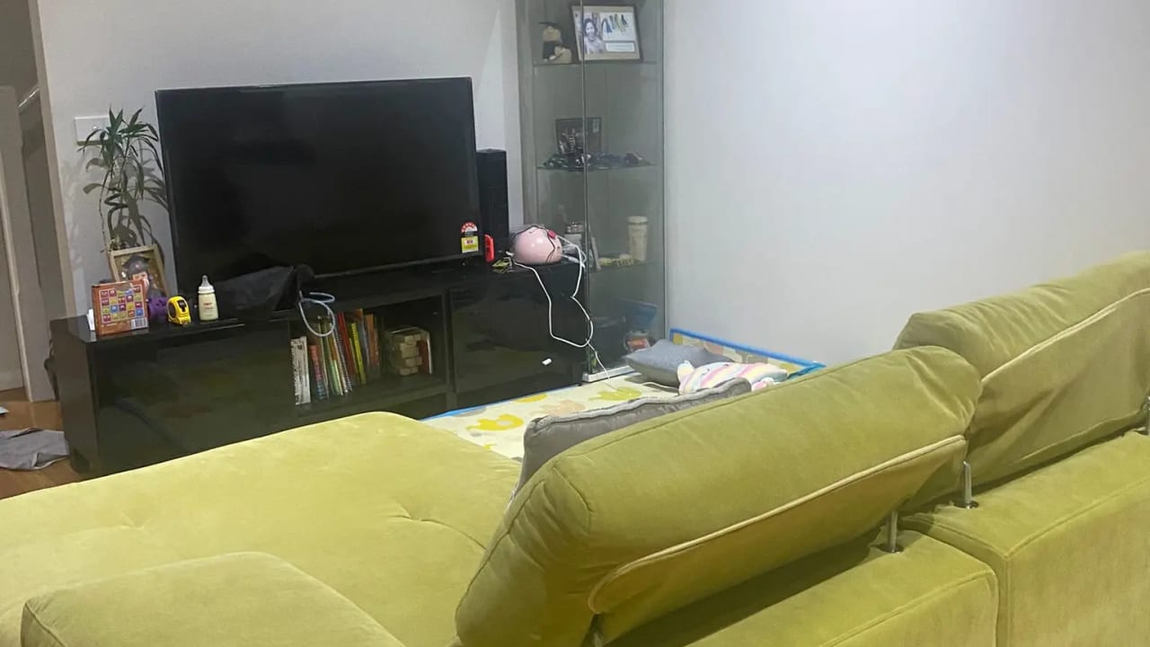 Furnished room in a share house