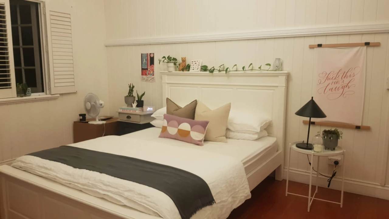 Whole property with 2 rooms for rent