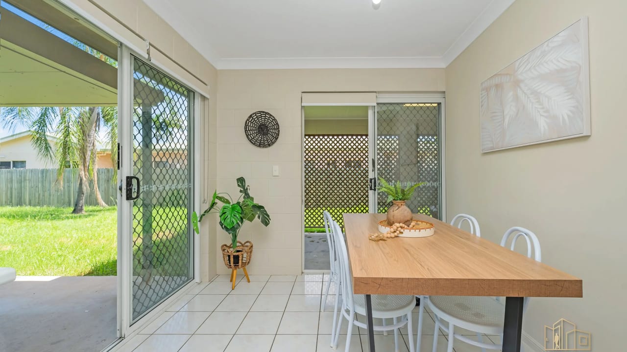 Furnished room with ensuite in a share house