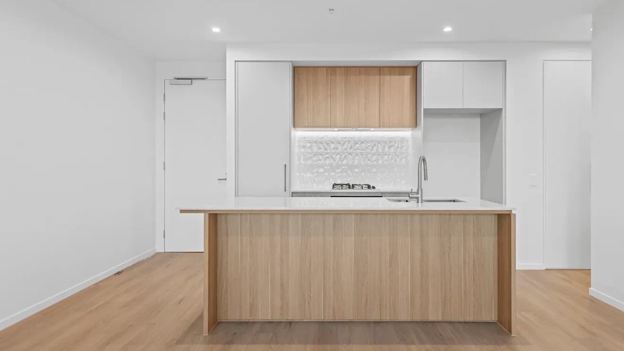 Unfurnished room with own bathroom