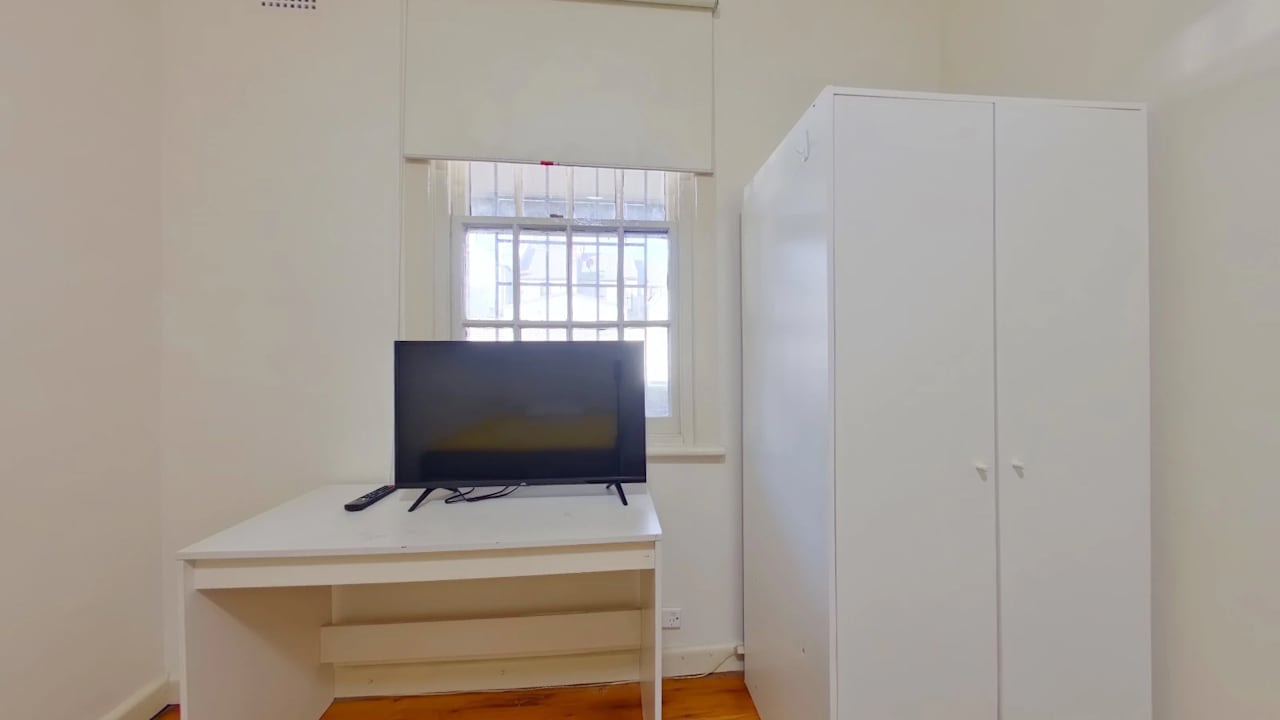 Furnished room in a share house