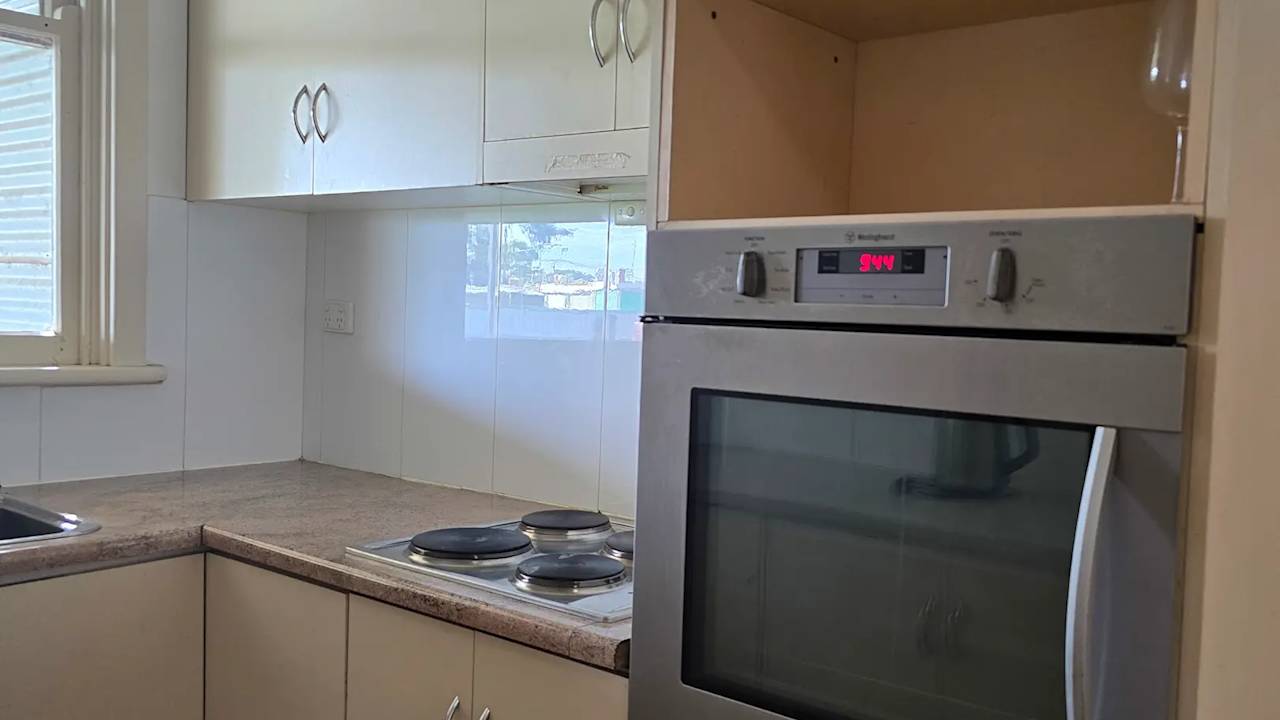 Unfurnished room in a share house