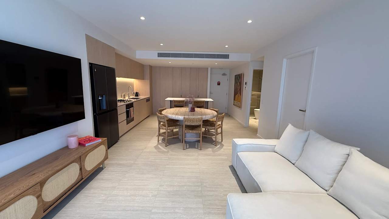 Unfurnished room with own bathroom