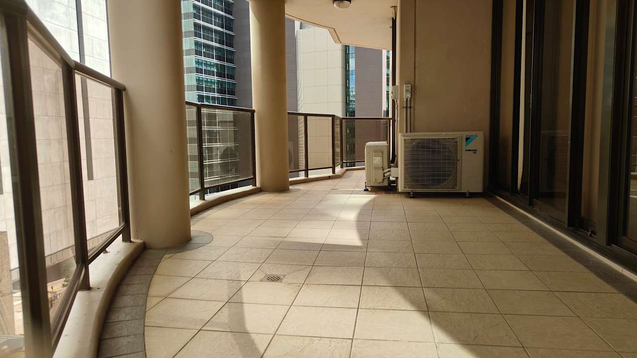 Furnished room with ensuite in a flatshare