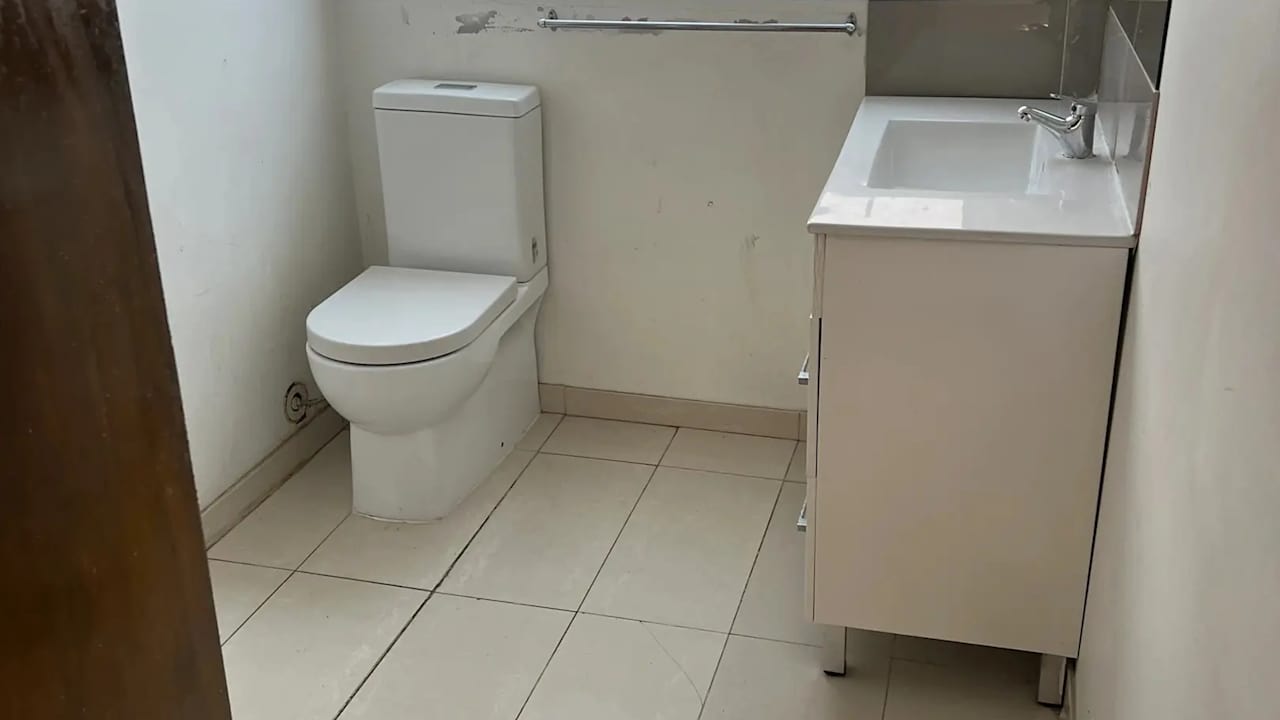 Whole property with 4 rooms for rent