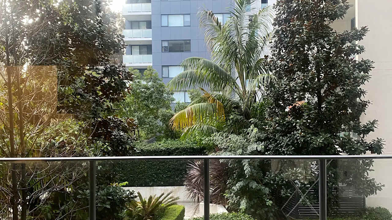 Furnished room with own bathroom