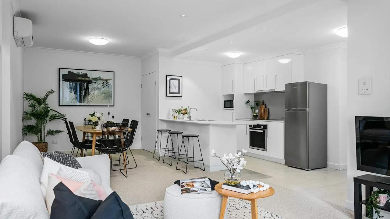 Unfurnished room with own bathroom