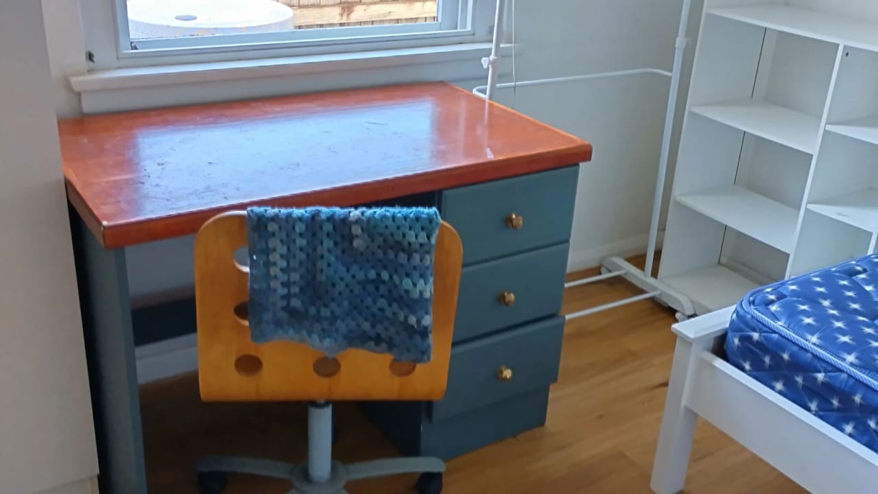 Furnished room in a share house