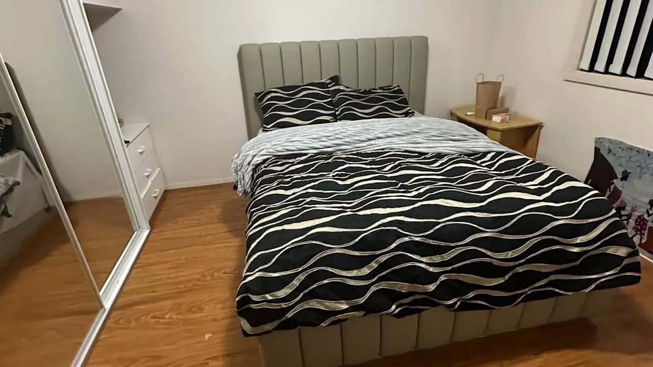 Furnished room in a share house