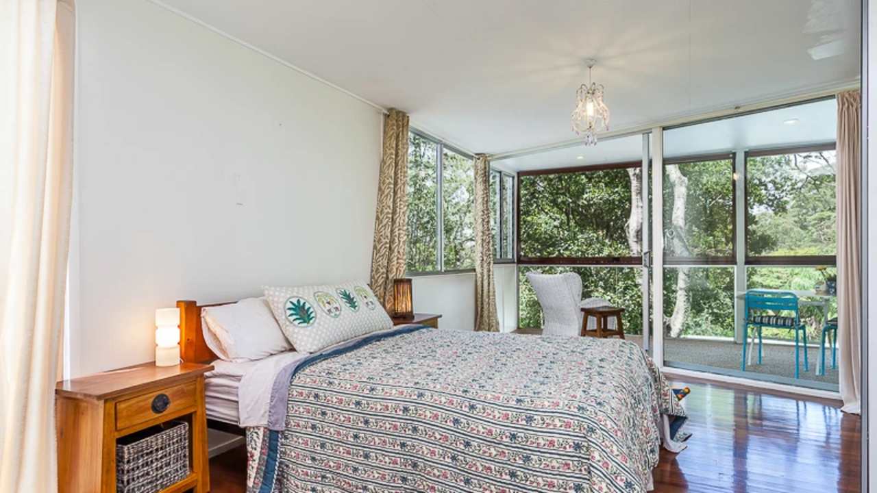 Room in a share house