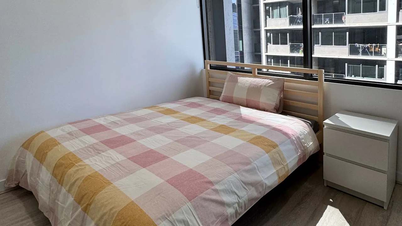 Furnished room in a flatshare