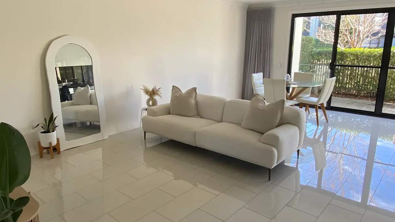 Unfurnished room with own bathroom