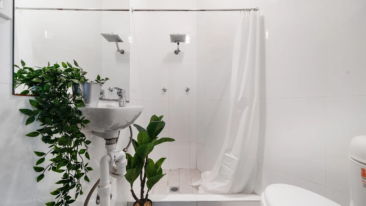 Furnished room in a share house