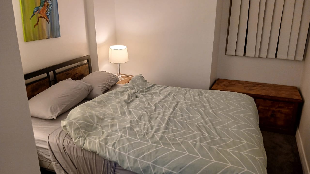 Furnished room in a flatshare