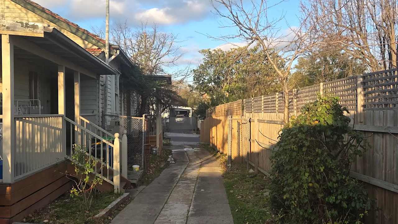 Room in a share house