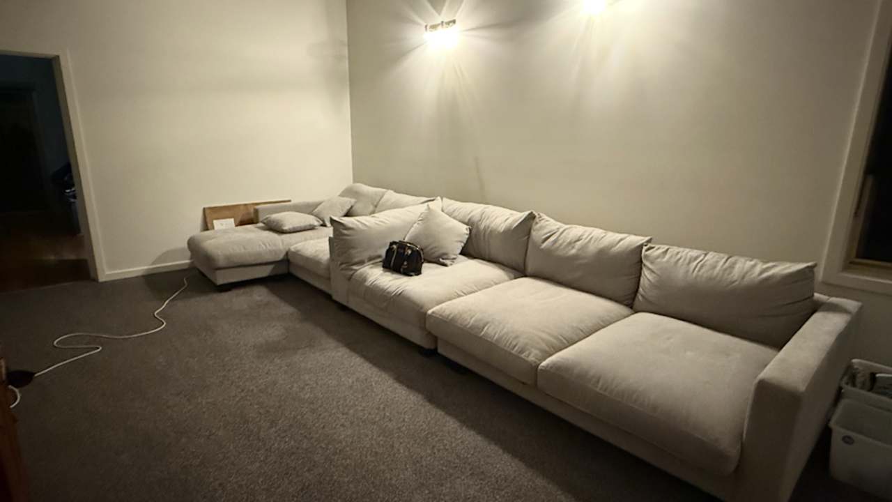 Room in a share house