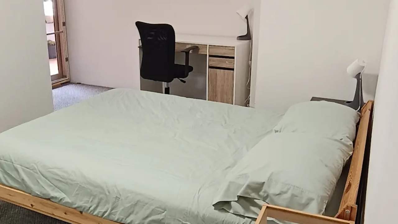 Furnished room with own bathroom