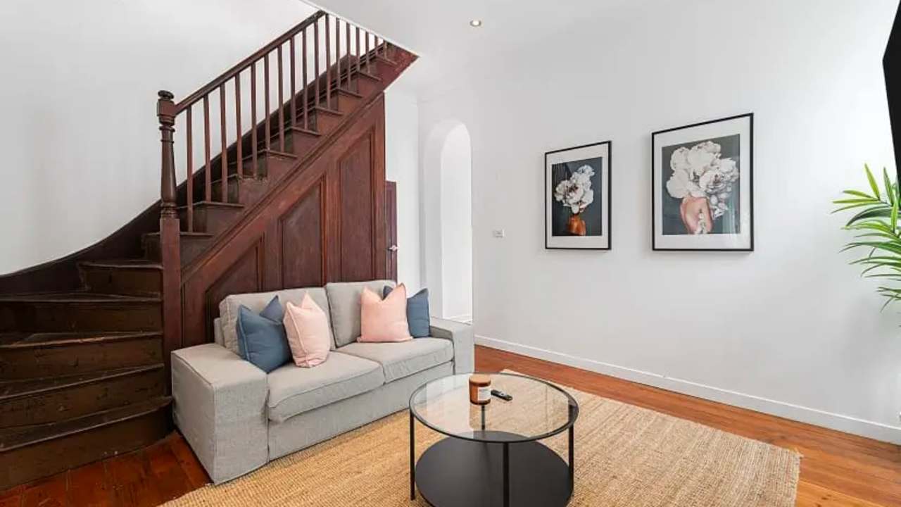Room in a share house