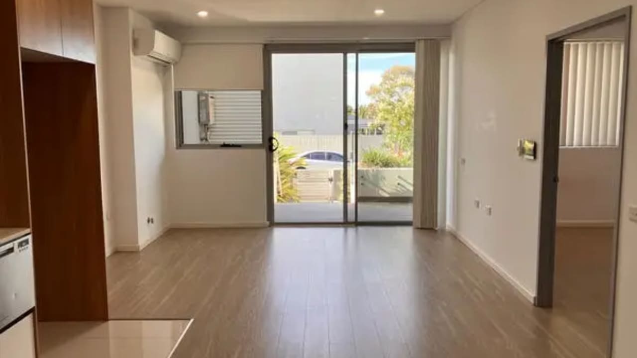 Unfurnished room with own bathroom