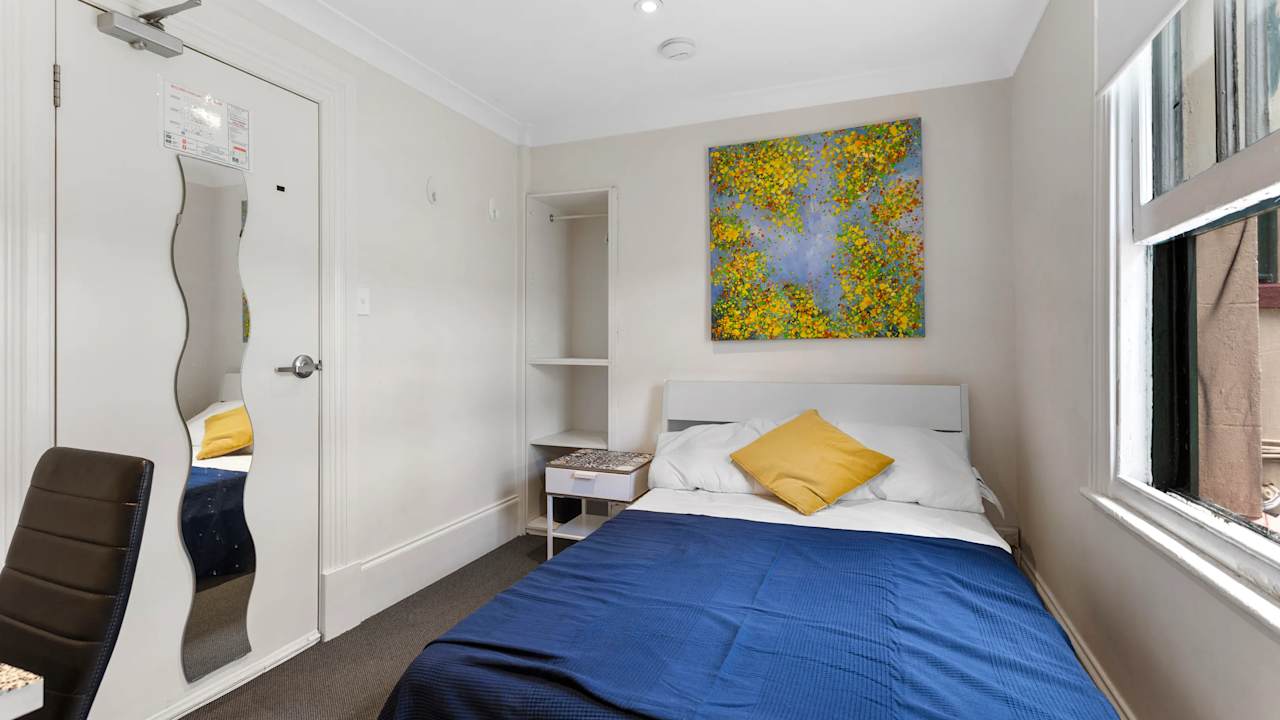 Furnished room in a share house