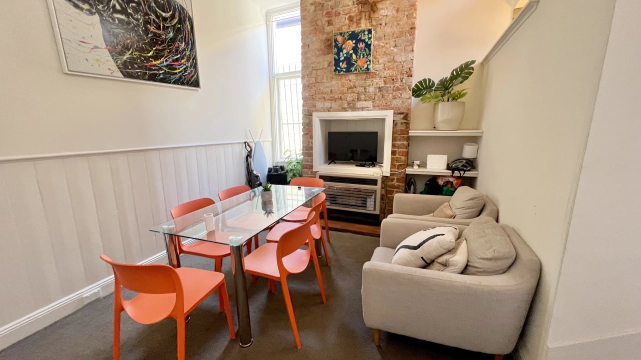 Furnished room in a share house