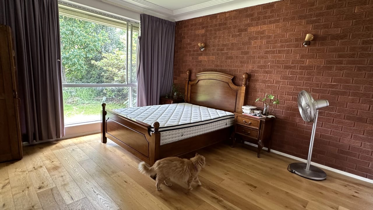 Furnished room in a share house