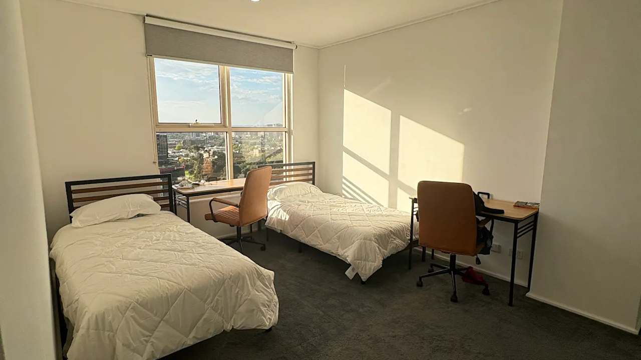 Furnished room in a flatshare