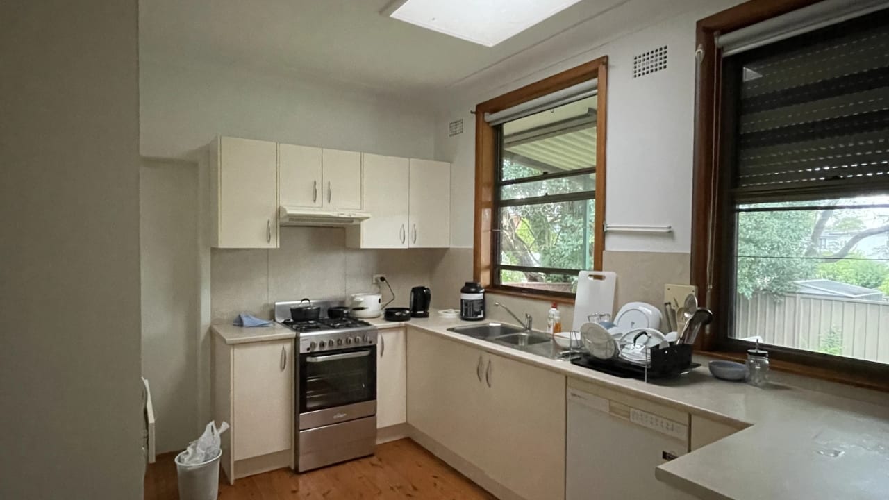 Furnished room in a share house