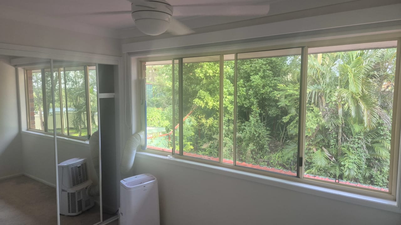 Unfurnished room in a share house