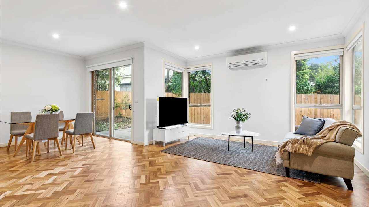 Furnished room in a share house