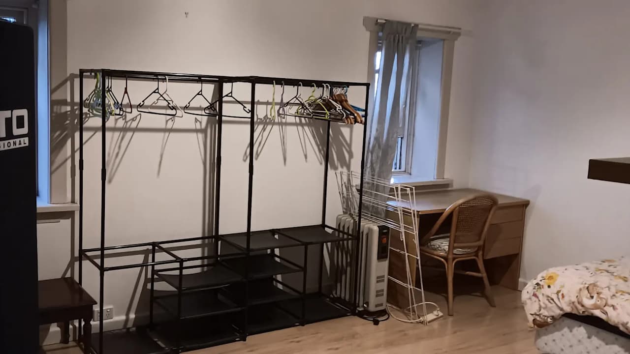Furnished room in a share house