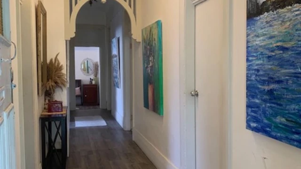 Room in a share house