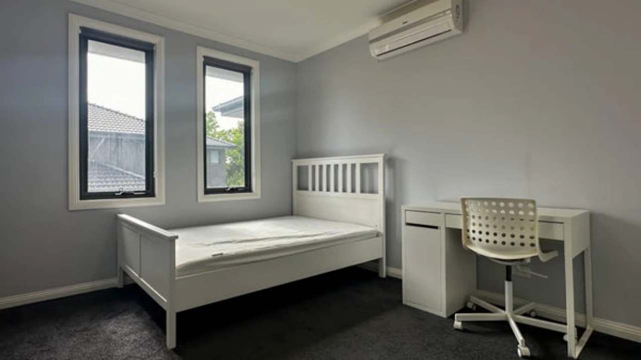 Furnished room with ensuite in a share house