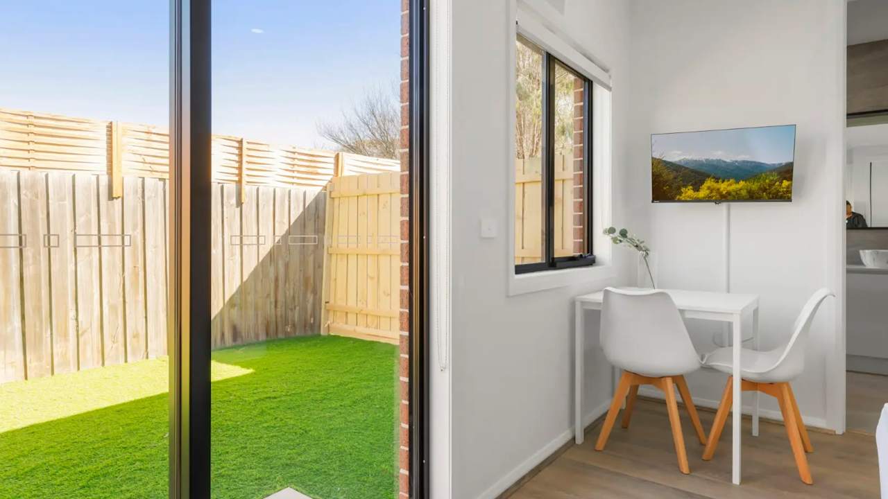Furnished room with own bathroom