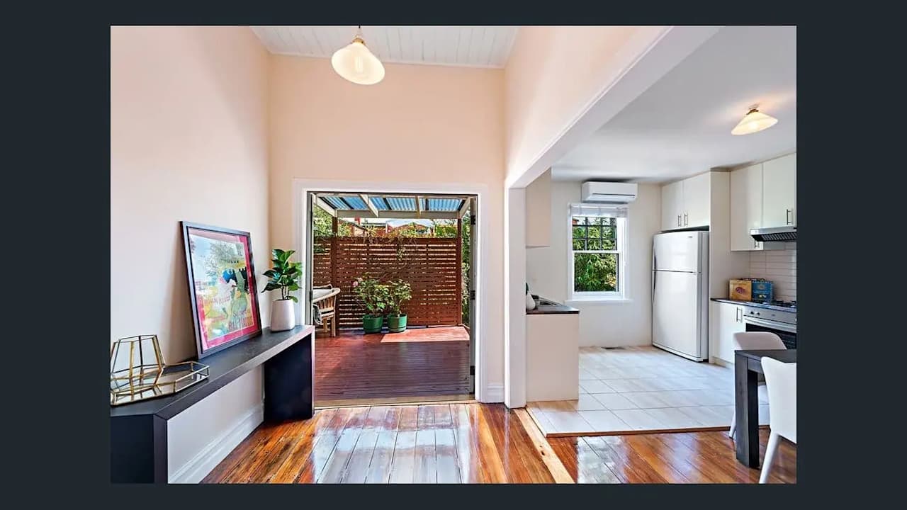 Unfurnished room in a share house