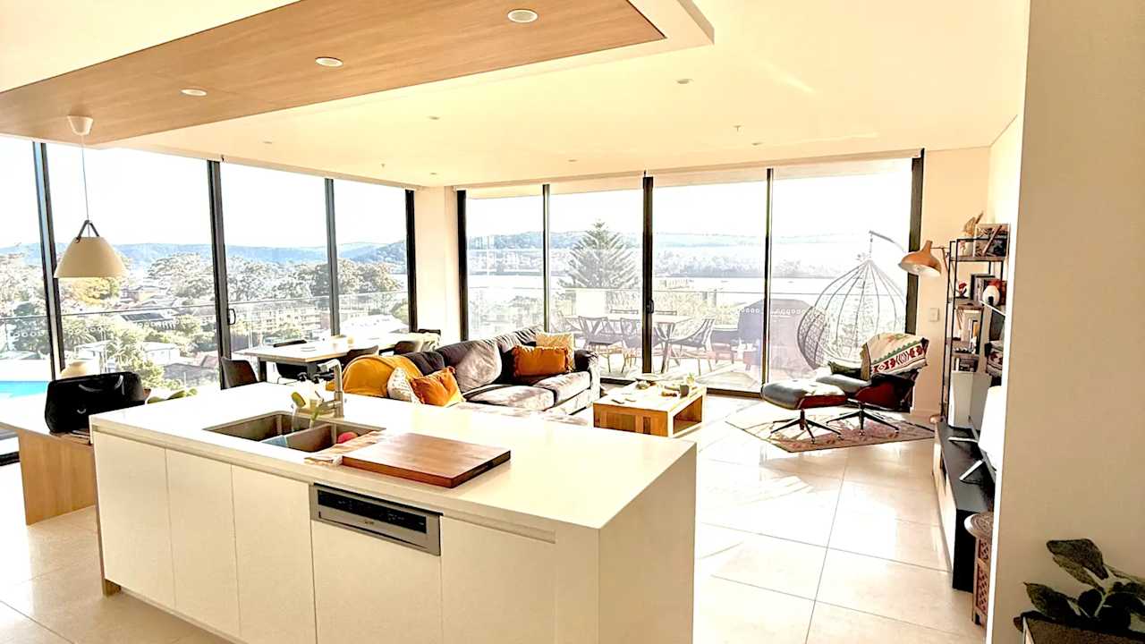 Unfurnished room with own bathroom