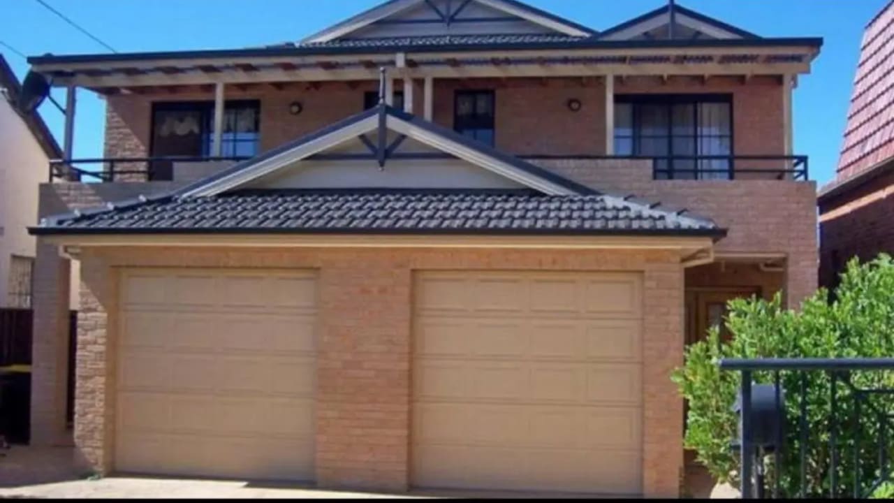 Furnished room with ensuite in a share house