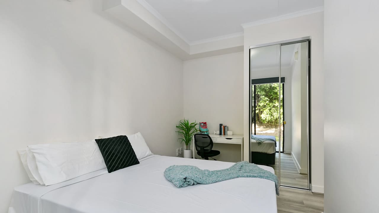 Whole property with 4 rooms for rent