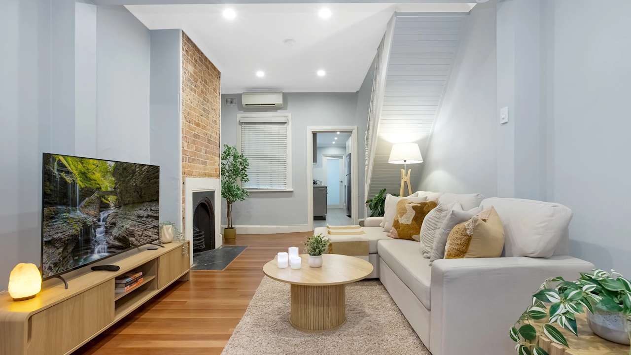 Whole property with 2 rooms for rent