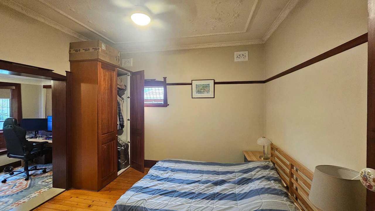 Unfurnished room in a share house