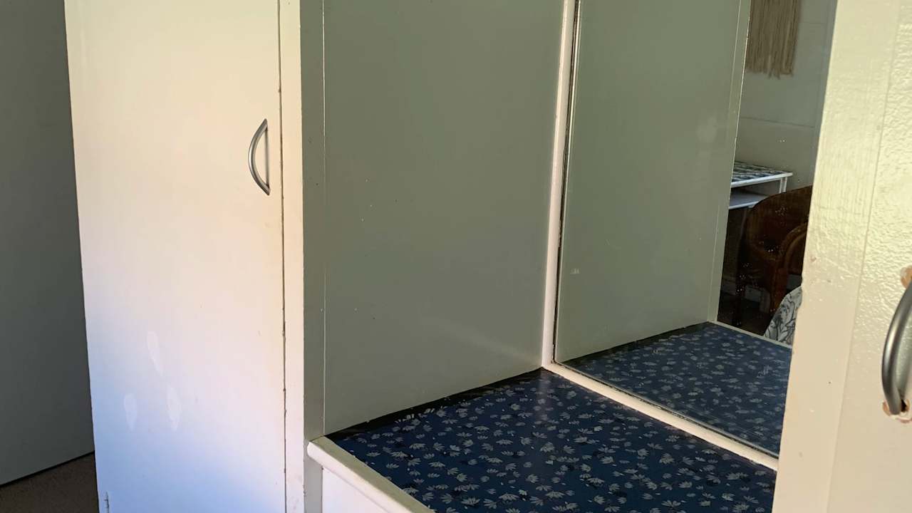 Room in a share house