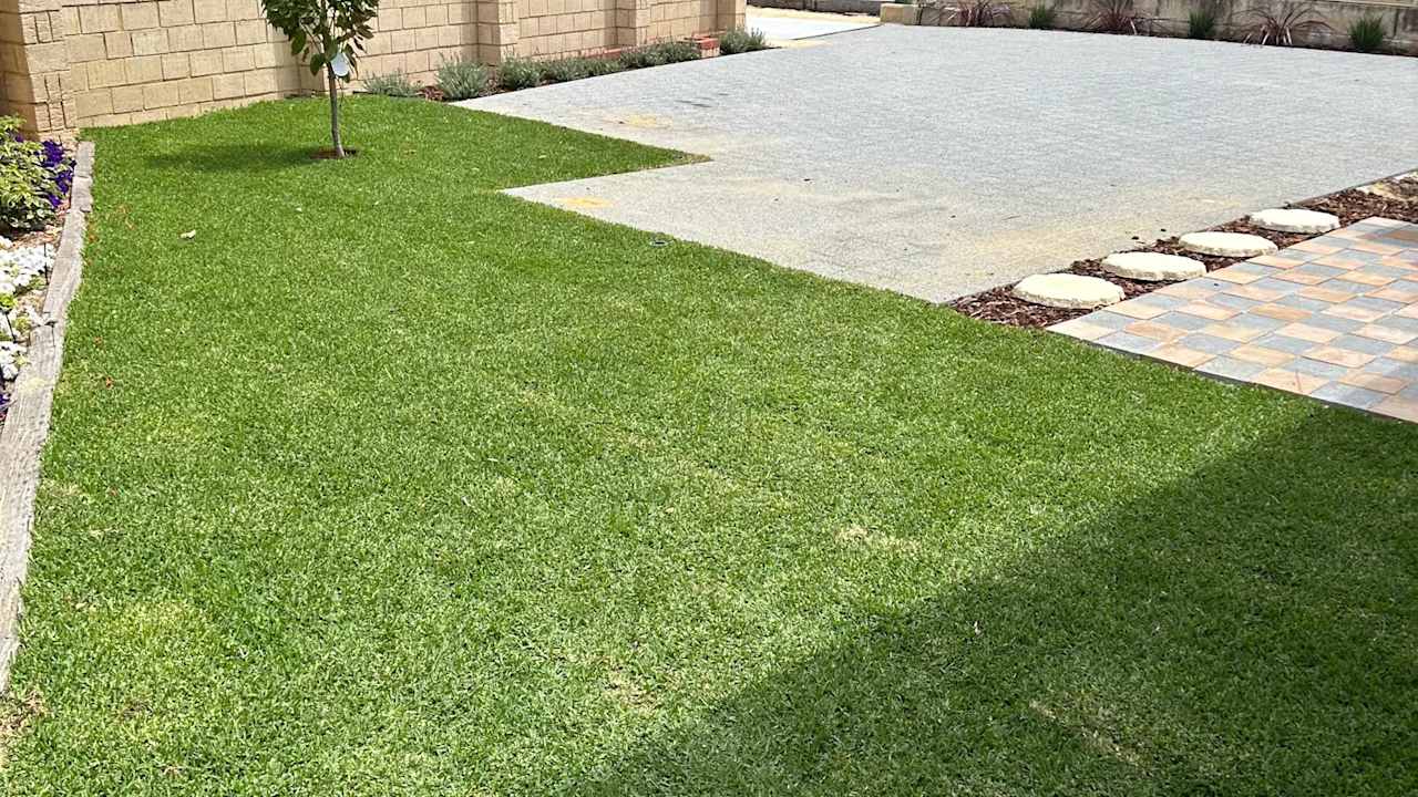 Whole property with 2 rooms for rent
