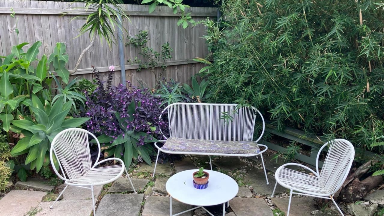 Whole property with 2 rooms for rent