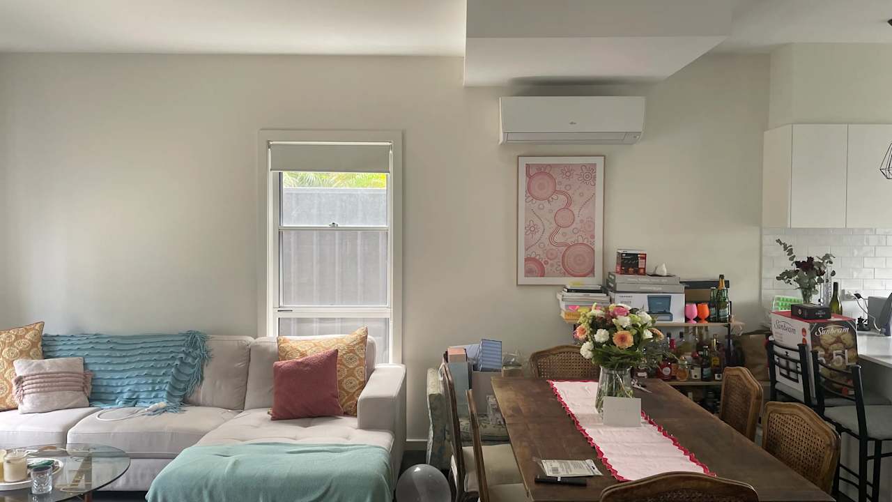 Unfurnished room in a share house